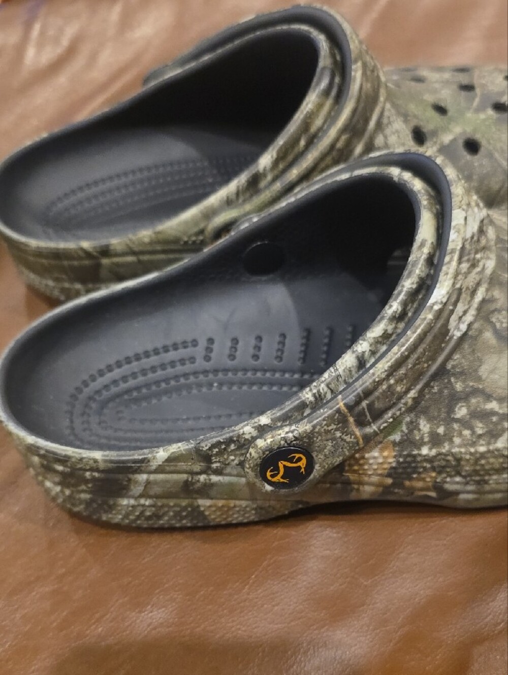 Croc Realtree APX Camouflage Slip-On Shoes. Sz 8 W/ 6 M - Picture 3 of 5